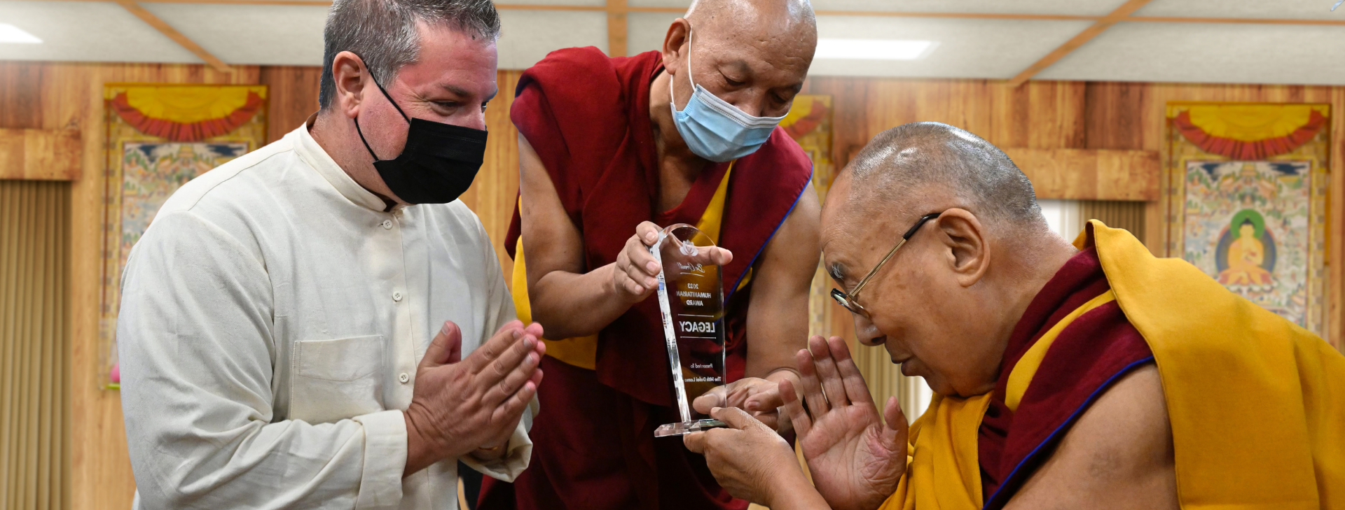 Bryan-and-the-Dalai-Lama_2_bg2